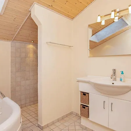 Hotel 6 Person Holiday In Ringk Bing 4*